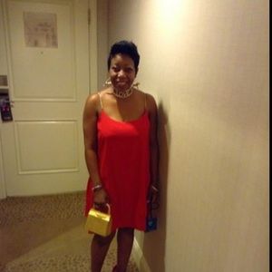 Meet your Posher, Loretta